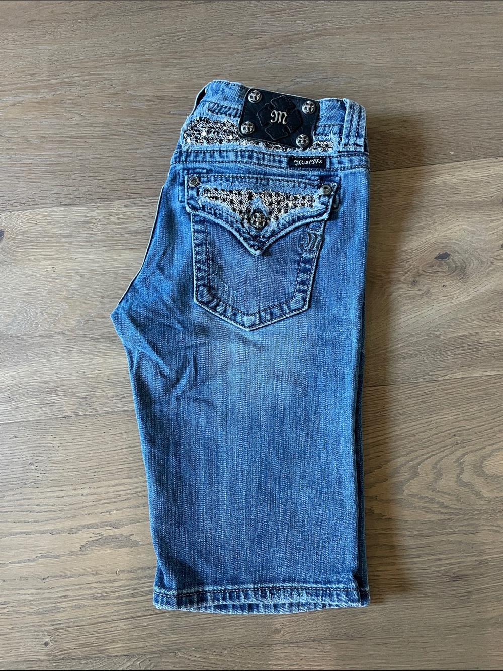 Miss Me Bermuda Shorts Sequin and Rhinestone Embellishments Size 29
